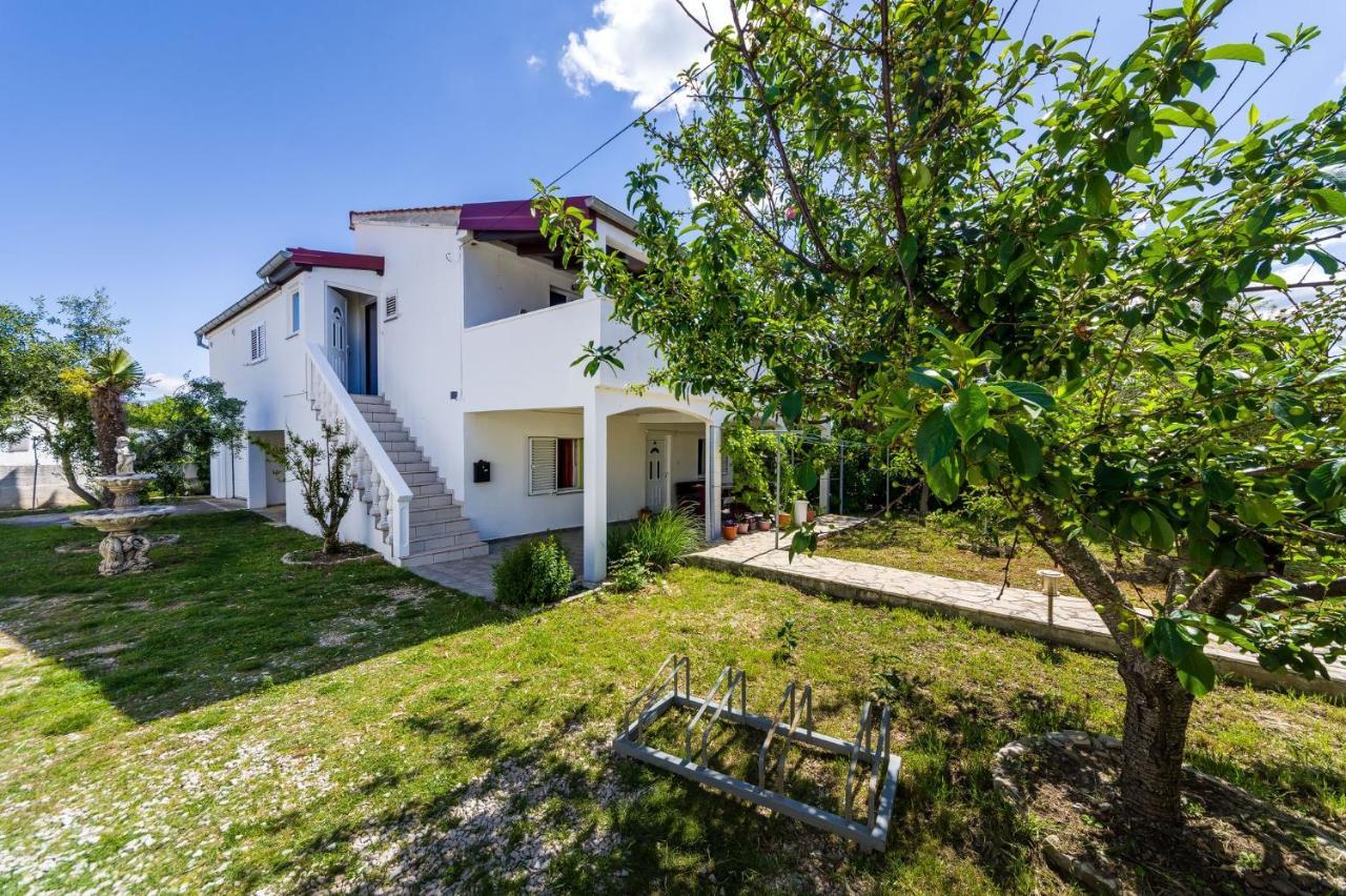 Apartments With A Parking Space Nin, Zadar - 10414 エクステリア 写真