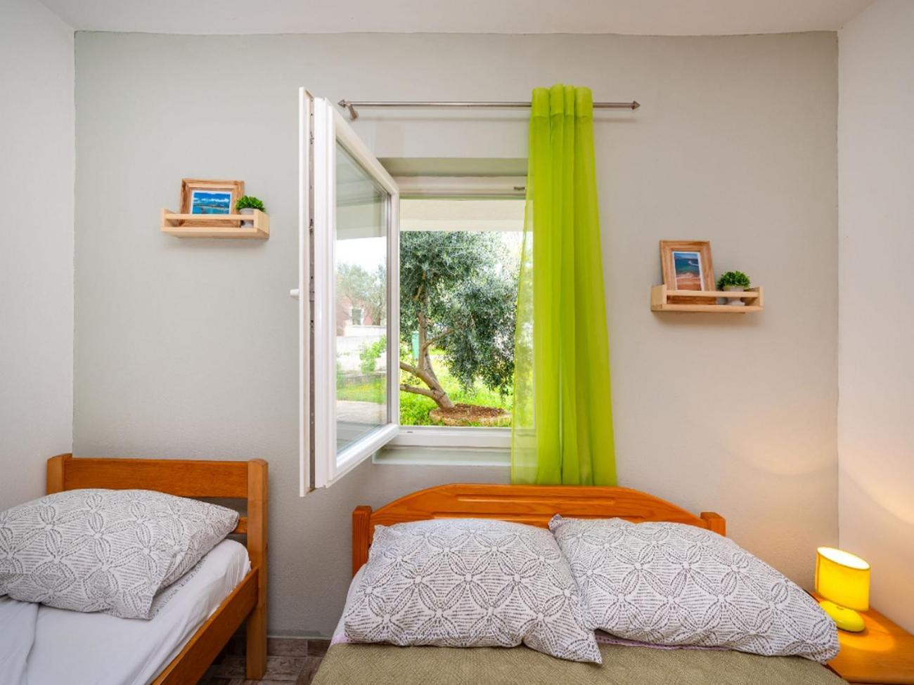 Apartments With A Parking Space Nin, Zadar - 10414 部屋 写真